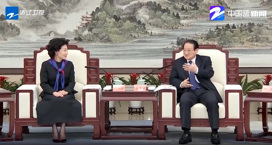 易煉紅率浙江省主要領導會見港區(qū)省級政協(xié)委員聯(lián)誼會參訪團一行